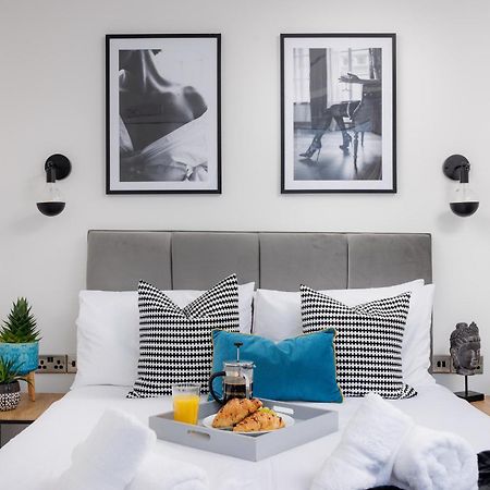 Boujis Central Plymouth Apartment - Sleeps 4 - Habita Property Экстерьер фото
