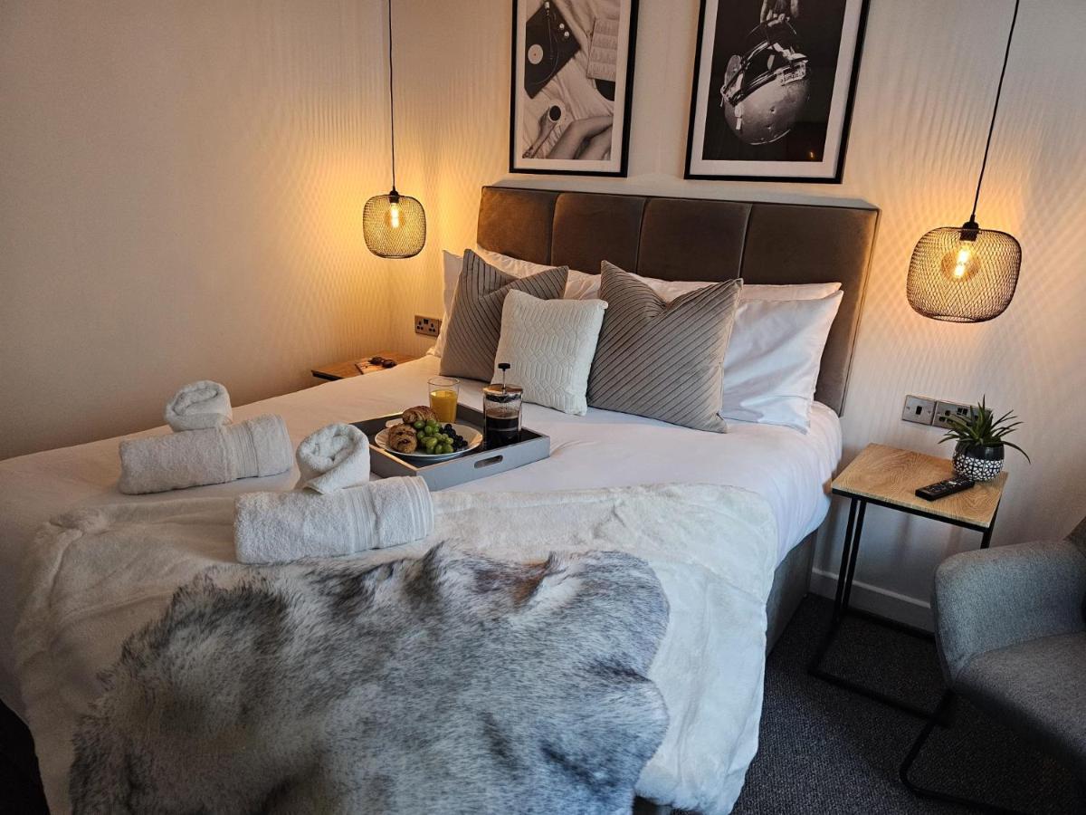 Boujis Central Plymouth Apartment - Sleeps 4 - Habita Property Экстерьер фото